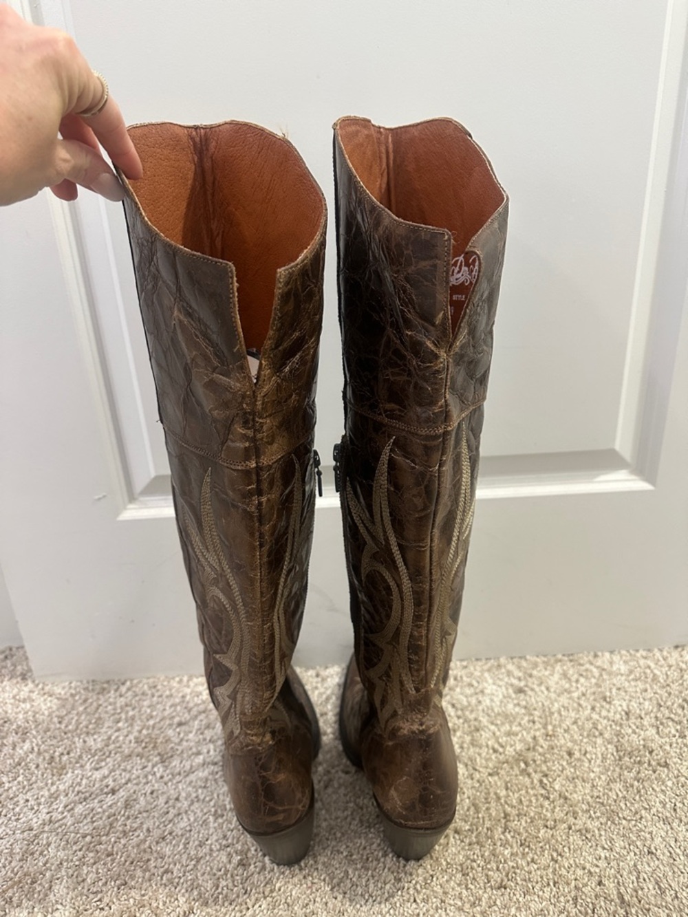Dan Post Brown Leather Embroidered Knee-High Cowboy Boots Women's Size 8.5 EUC - Picture 4 of 7